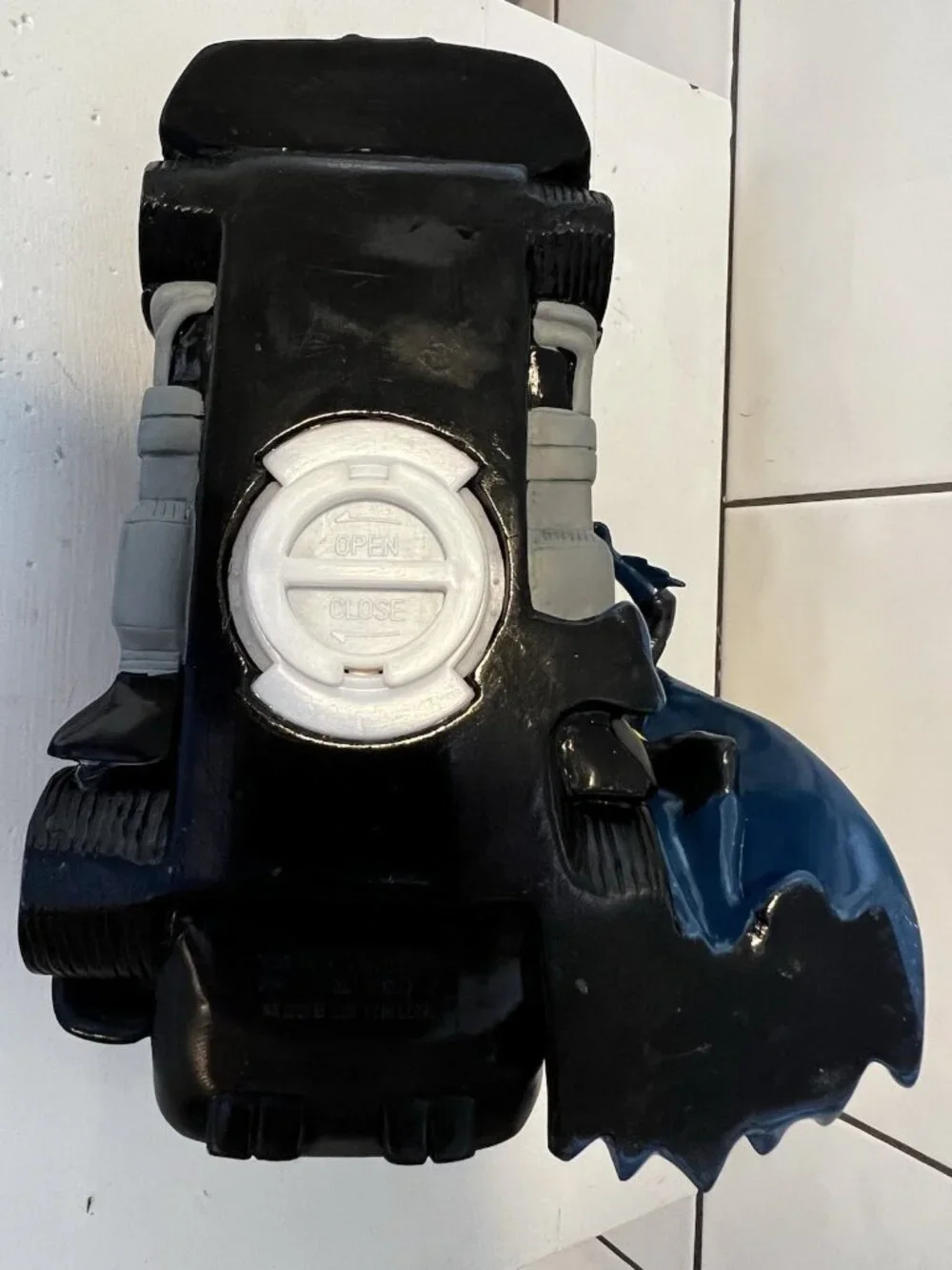 2000 Batman Batmobile Coin Bank Warner Bros w/Box Rare DC Comics Super Heroes